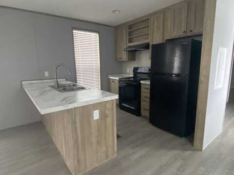 411 S. Grover Ave., Alma, MI 48801