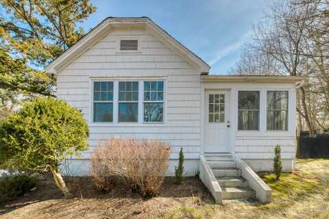 205 Little Fresh Pond Road, Southampton, NY 11968