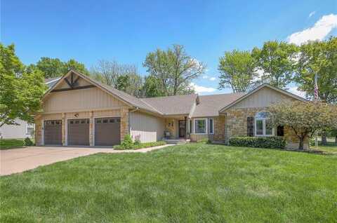 201 ARROWHEAD Drive, Lake Winnebago, MO 64034