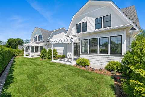 12 Depot Road, Westhampton Beach, NY 11978