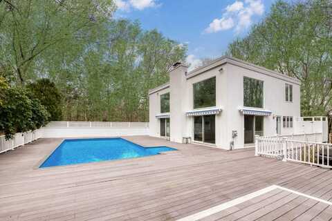 17 Lyme Lane, East Hampton, NY 11937