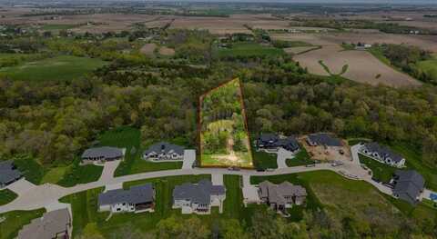 3014 Forest Ridge Dr NE, Swisher, IA 52338