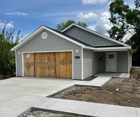 505 N Hall Street, Webb City, MO 64870