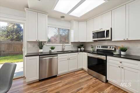 13349 Foxfire Ct, Boise, ID 83713