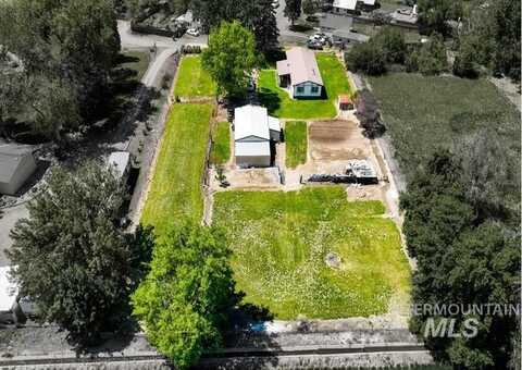246 Fargo Ave, Notus, ID 83656