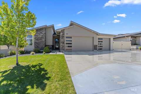 495 W Oak Springs Dr, Meridian, ID 83642