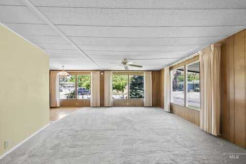 5469 E Princess Dr, Boise, ID 83716