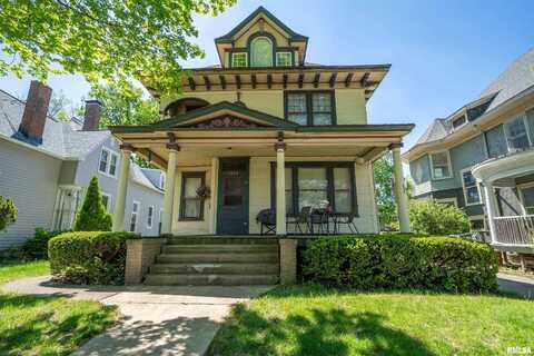 1624 W BARKER Avenue, Peoria, IL 61606