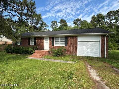 107 Queens Road, Hubert, NC 28539