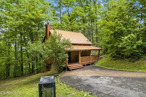 3433 Twin City Way, Pigeon Forge, TN 37863