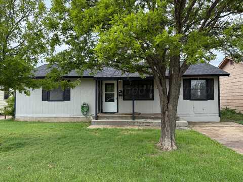709 N Lowry St, Pampa, TX 79065