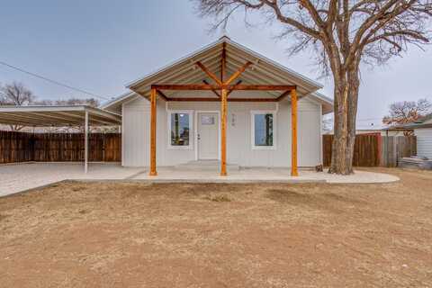 709 3rd Street, Abernathy, TX 79311