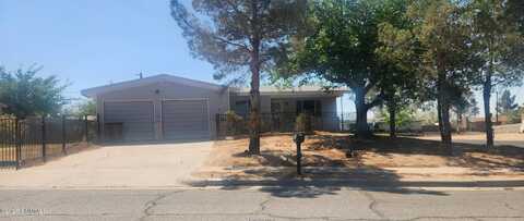 1900 Connie Lou Drive, Las Cruces, NM 88001