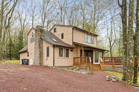 15 Hazard Run Road, Lake Harmony, PA 18624
