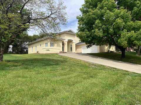 4505 Turnberry Drive, Lawrence, KS 66047