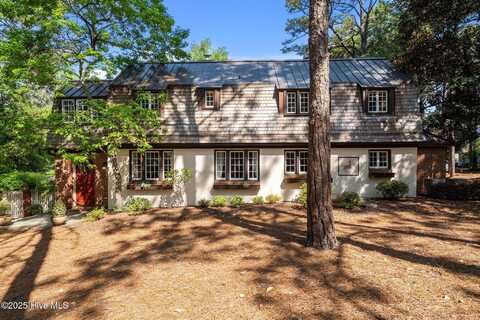 100 S Ridge Street, Southern Pines, NC 28387