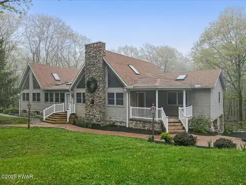 142 Bloss Road, Canadensis, PA 18325