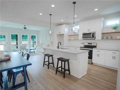 4 CROSSING COURT E, VALLEY, AL 36854