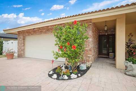 3031 NE 45th St, Lighthouse Point, FL 33064