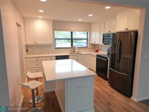 988 SW 9th Ave, Boca Raton, FL 33486