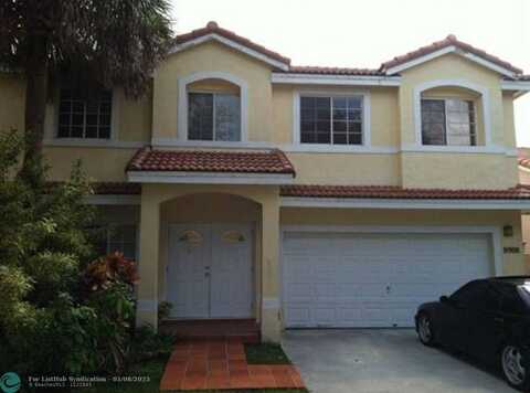 8908 NW 187th St, Hialeah, FL 33018
