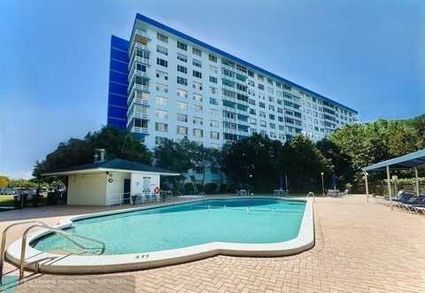 4001 Hillcrest Dr, Hollywood, FL 33021
