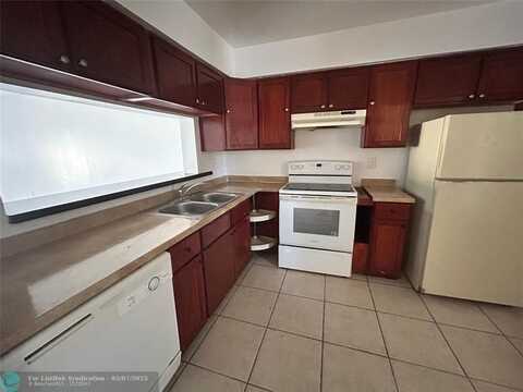 2205 SW 80th Ter, Miramar, FL 33025