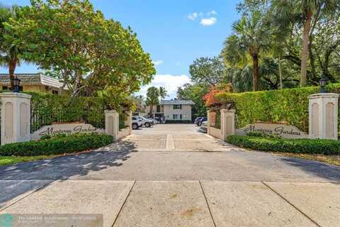 8609 SW 68th Ct, Pinecrest, FL 33156