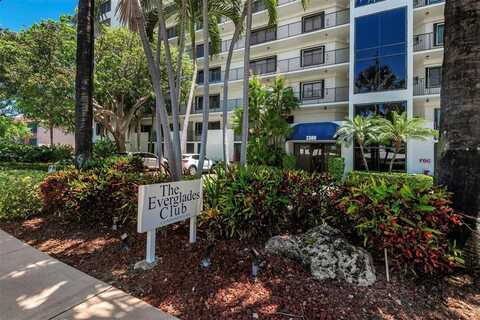 2300 NE 33rd Ave, Fort Lauderdale, FL 33305