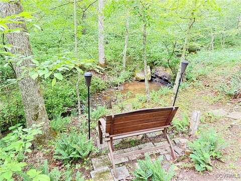 13045 Little Bridge Dr, Doswell, VA 23047