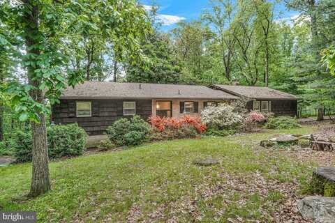 6211 WHITE OAK DR, FREDERICK, MD 21701