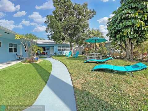 2695 SE 1st Ct, Pompano Beach, FL 33062