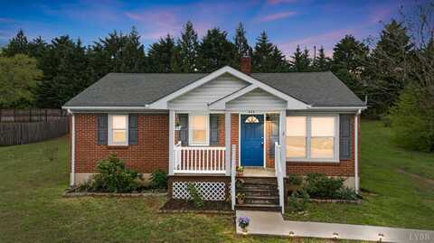 222 Frazier Rd, Altavista, VA 24517
