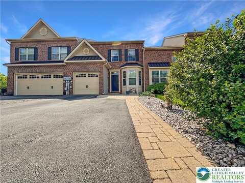 4527 Bellflower Way, Macungie, PA 18104