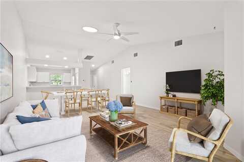 996 S Easy Street, Sebastian, FL 32958