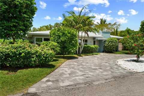 206 SE Balboa Avenue, Stuart, FL 34994