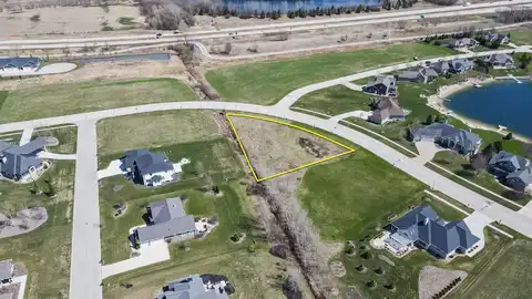 460 N COUNTRY Lane, FOND DU LAC, WI 54935
