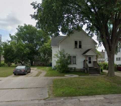 110 N CLAY Street, GREEN BAY, WI 54301