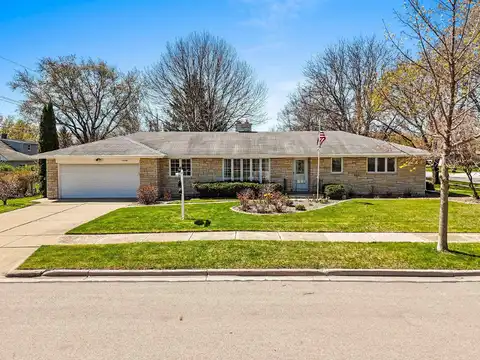 1326 COOK Street, DE PERE, WI 54115