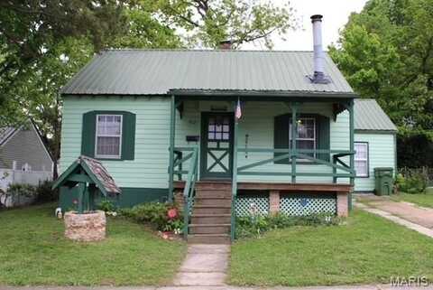 902 E 6th Street, Rolla, MO 65401