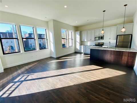 4301 Maryland Avenue, Saint Louis, MO 63108