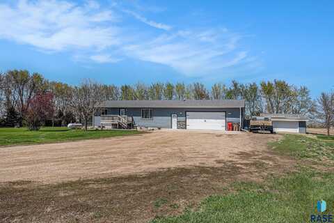 46788 278th St, Lennox, SD 57039