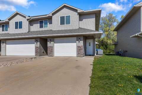 322 Macey Ave, Harrisburg, SD 57032