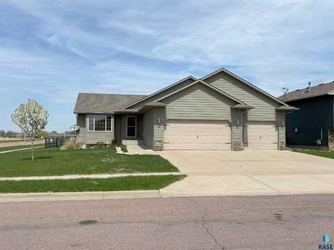 8908 W 18th St, Sioux Falls, SD 57106
