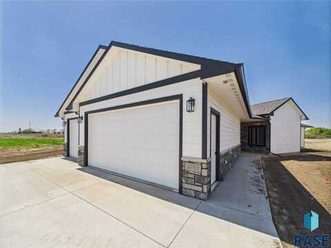 1011 Tortuga Ave, Hartford, SD 57033