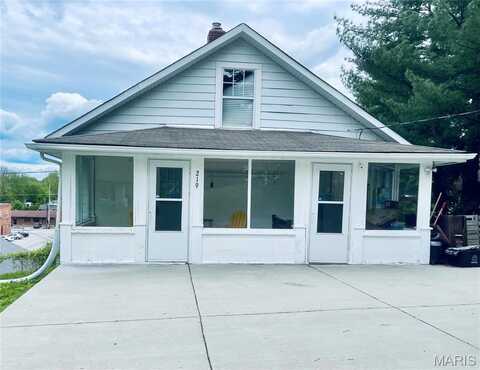 219 2nd Street, Winfield, MO 63389