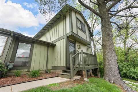 11148 Whispering Oaks Drive, Saint Louis, MO 63136