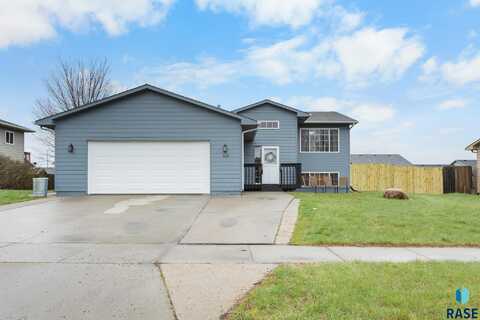505 S Tessa Ave, Hartford, SD 57033