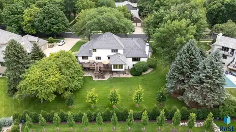 904 W Chicory Ln, Sioux Falls, SD 57108