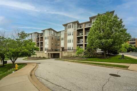 842 N New Ballas Court, Saint Louis, MO 63141